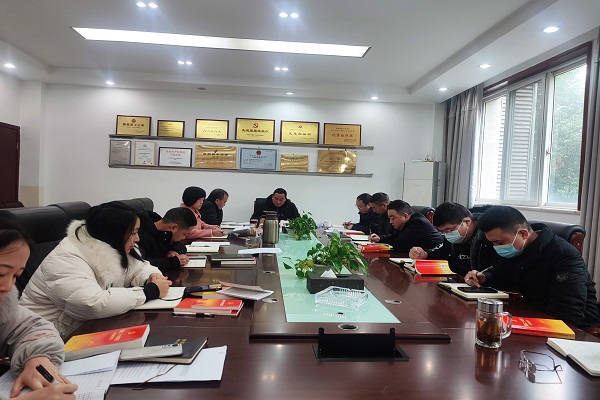 西核制造公司党委理论学习中心组召开第六次学习（扩大）会